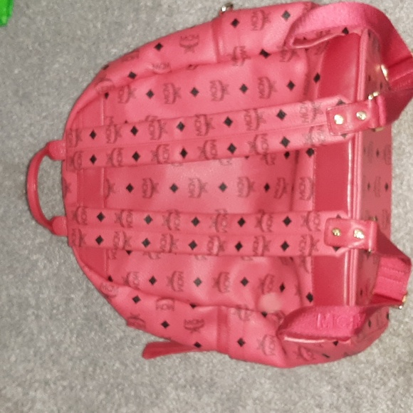 COPY - ⭐Host Pick⭐ Mcm Red Dual Stark Visetos Backpack - Picture 7 of 11